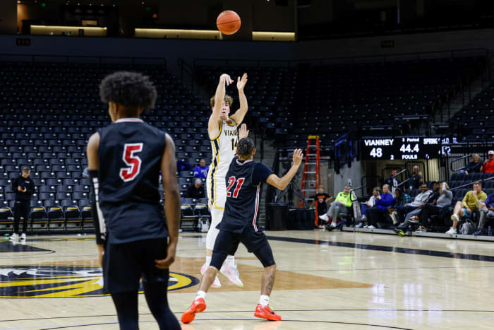 Vianney Springfield Central Missouri boys basketball Dec 9 2023 Nate Latsch-06